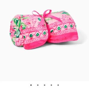 Lilly Pulitzer Pink and Green Patterned Blanket